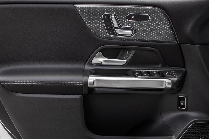mercedes-benz GLB250 2025 - 19