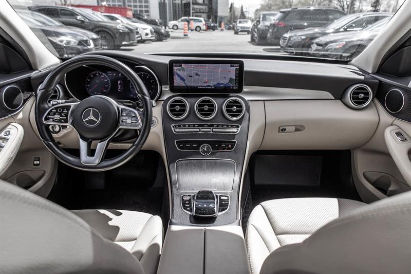 mercedes-benz C300 2021 - 29