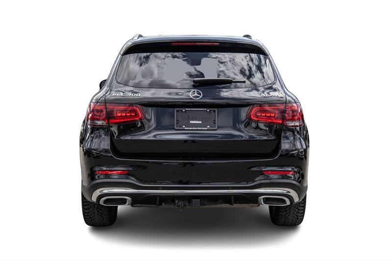mercedes-benz GLC300 2022 - 8