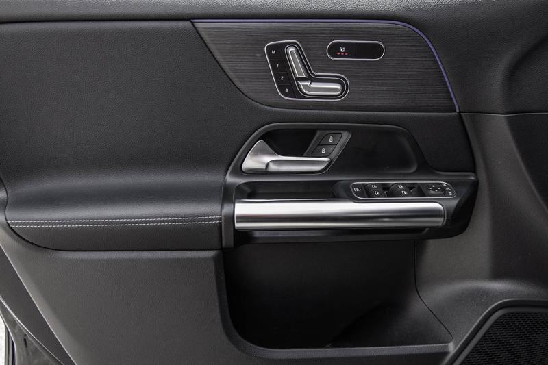 mercedes-benz GLA250 2022 - 18