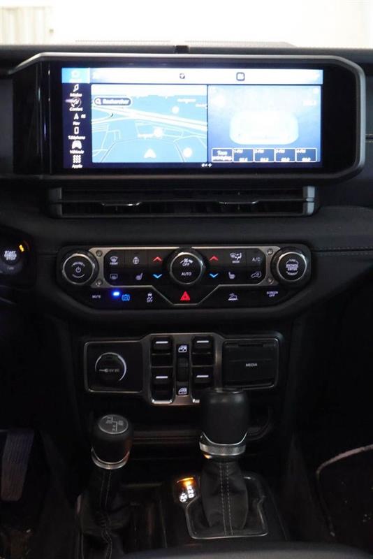 jeep Wrangler 2024 - 19