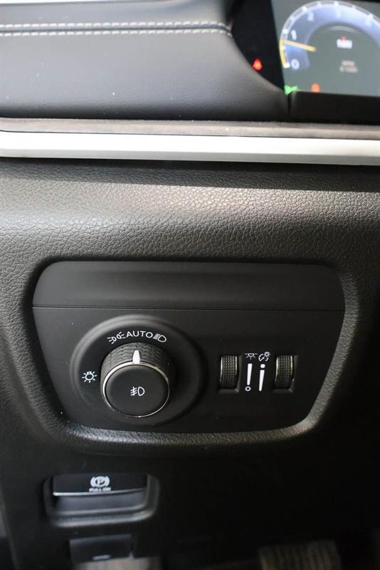 jeep Grand Cherokee 2024 - 27