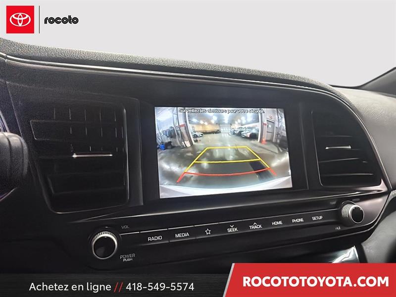 hyundai Elantra 2020 - 16