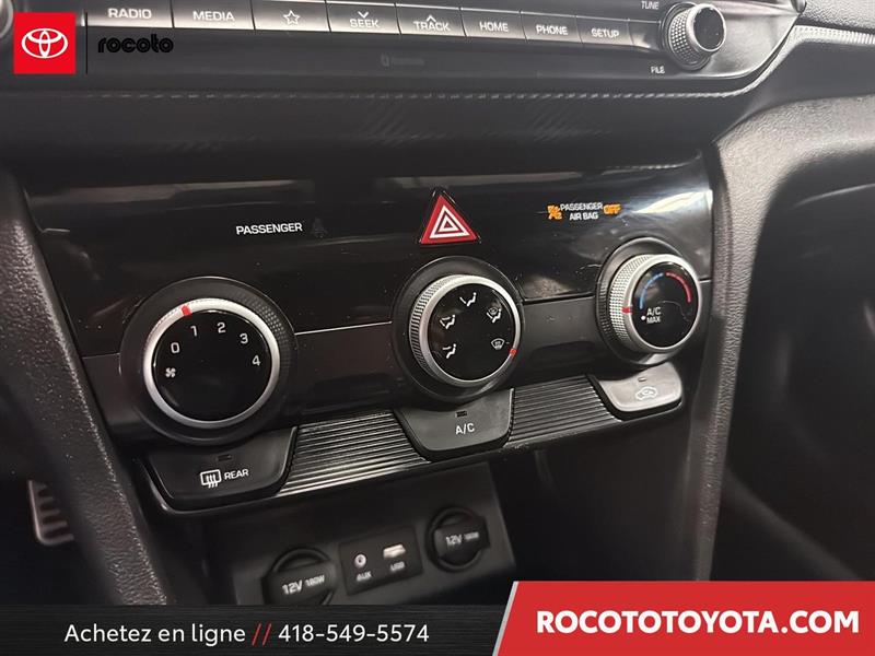 hyundai Elantra 2020 - 17