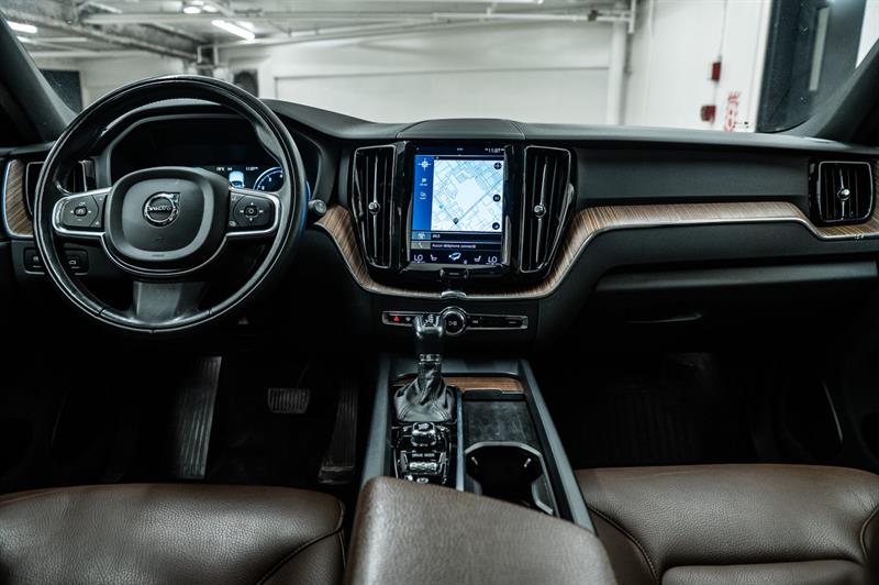 volvo XC60 2021 - 26