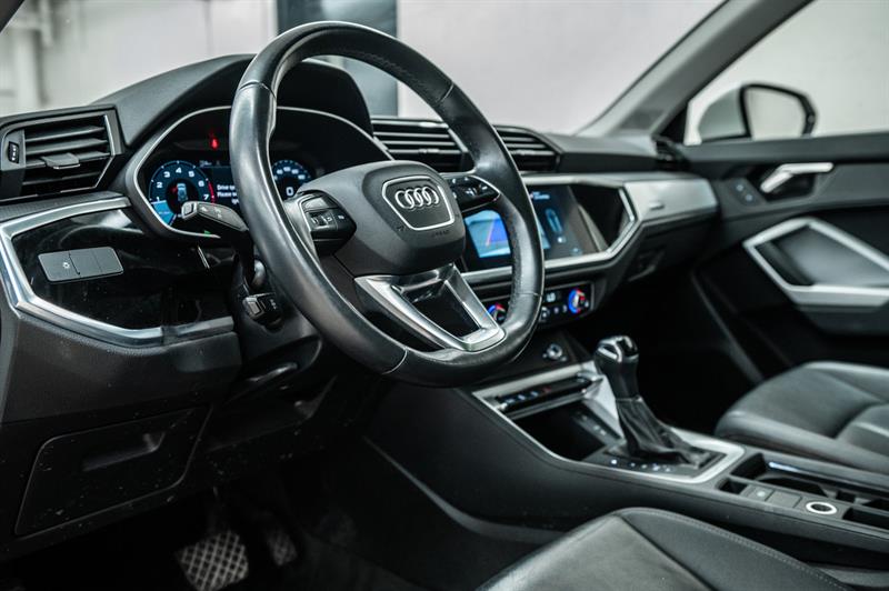 audi Q3 2022 - 16
