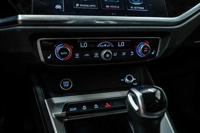 audi Q3 2022 - 21