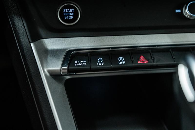 audi Q3 2022 - 25