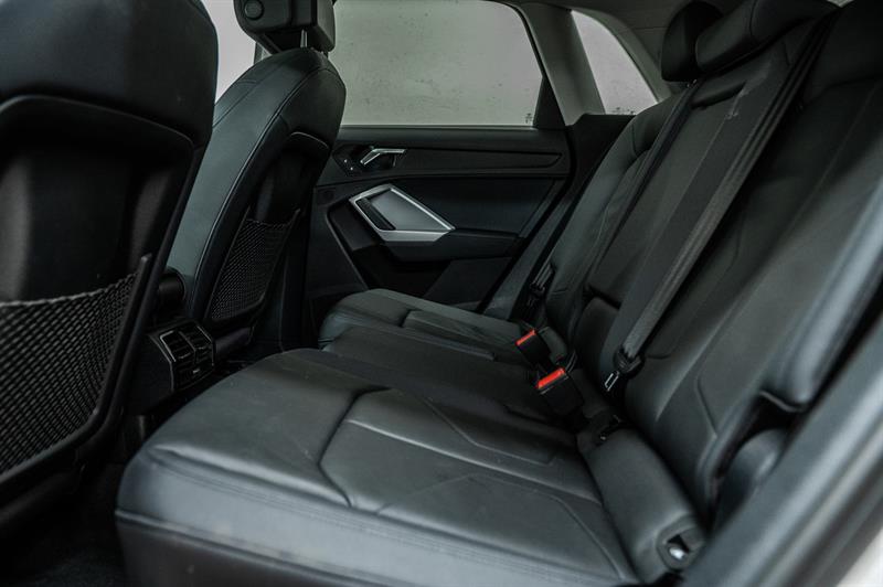 audi Q3 2022 - 27