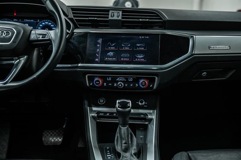 audi Q3 2022 - 30