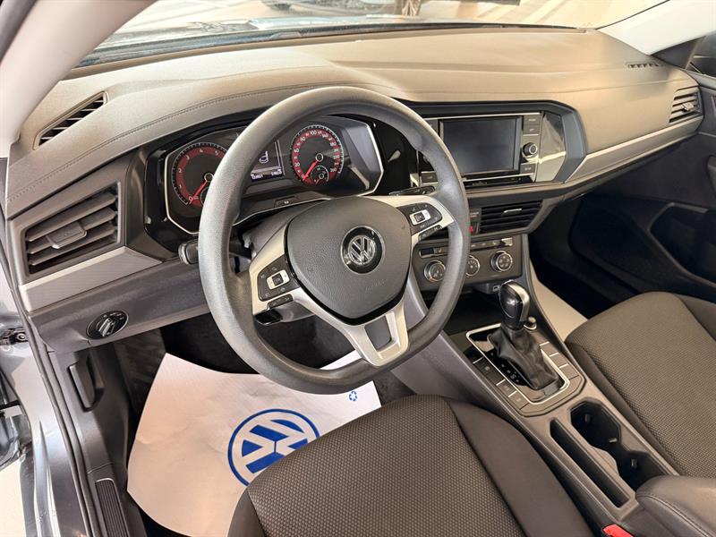 volkswagen Jetta 2019 - 11