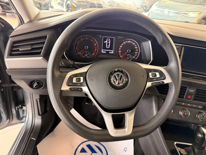 volkswagen Jetta 2019 - 12