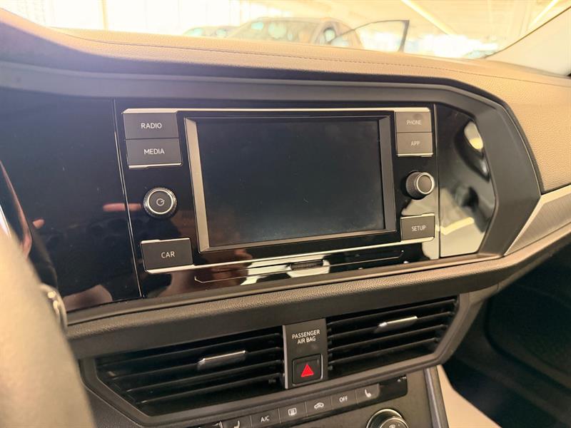 volkswagen Jetta 2019 - 15