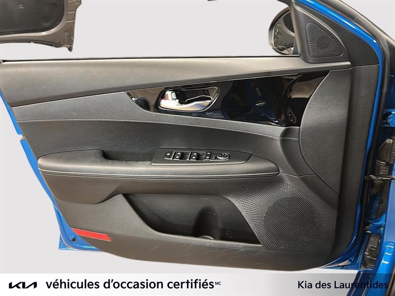kia Forte 2021 - 8