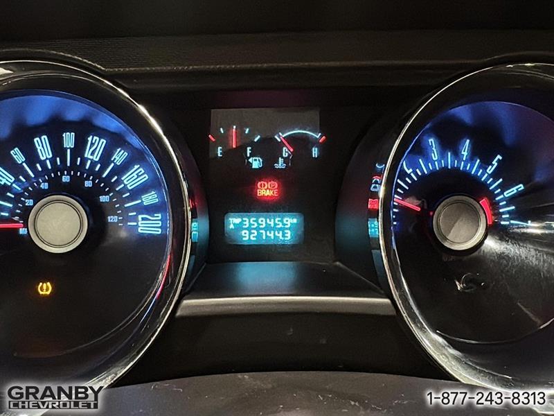 ford Mustang 2010 - 13