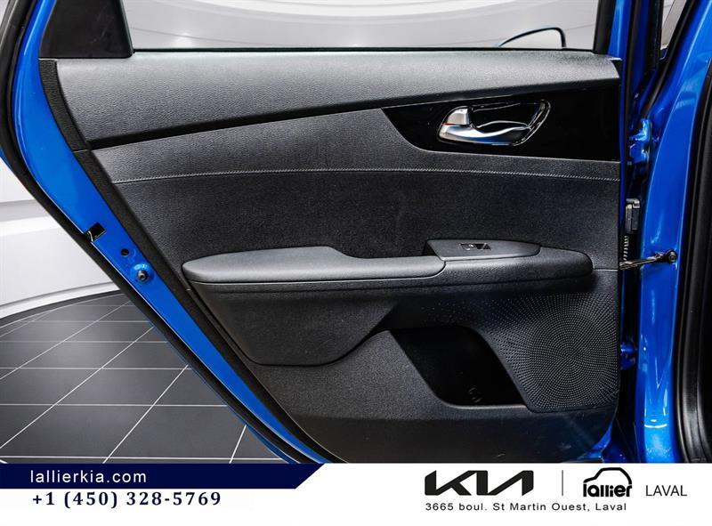 kia Forte 2023 - 12