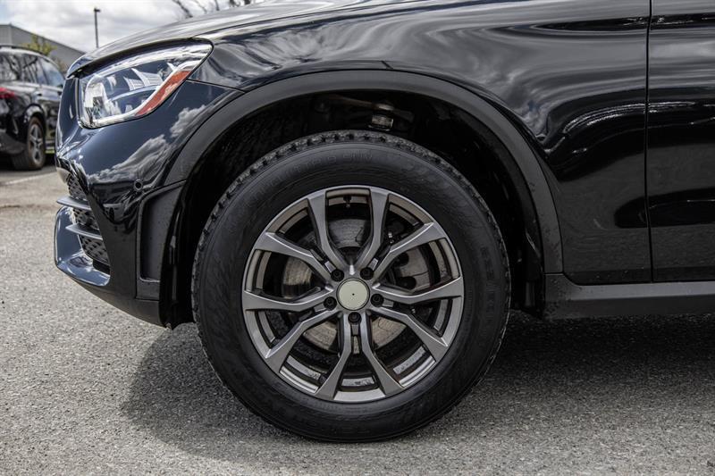 2022 Mercedes-Benz GLC - Image 12