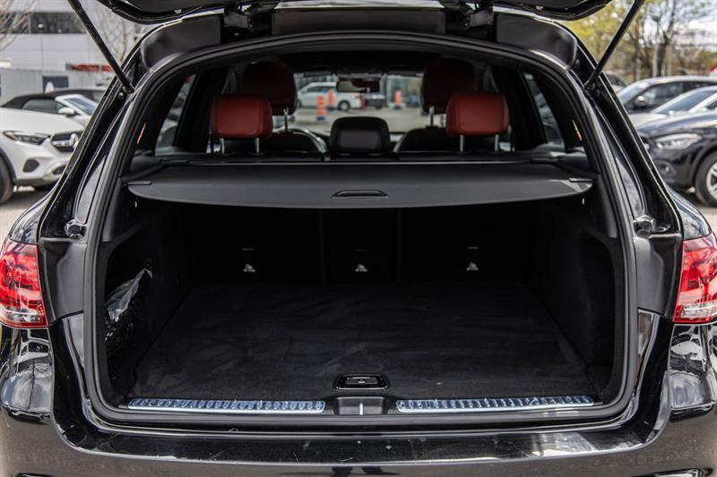 2022 Mercedes-Benz GLC - Image 18