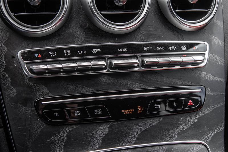 2022 Mercedes-Benz GLC - Image 32