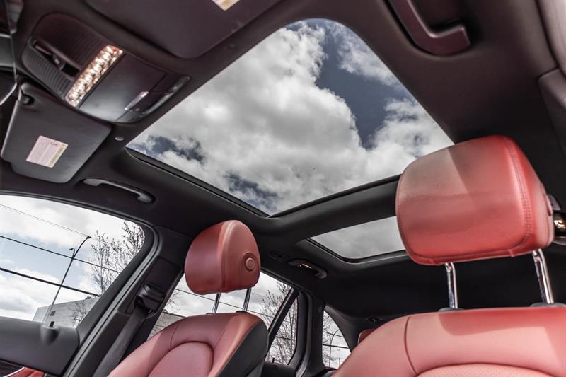 2022 Mercedes-Benz GLC - Image 38