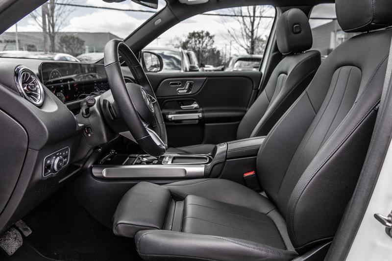 2025 Mercedes-Benz GLB - Image 21