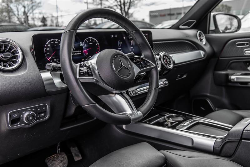 2025 Mercedes-Benz GLB - Image 22