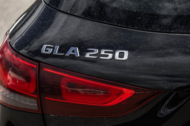2022 Mercedes-Benz GLA - Image 14