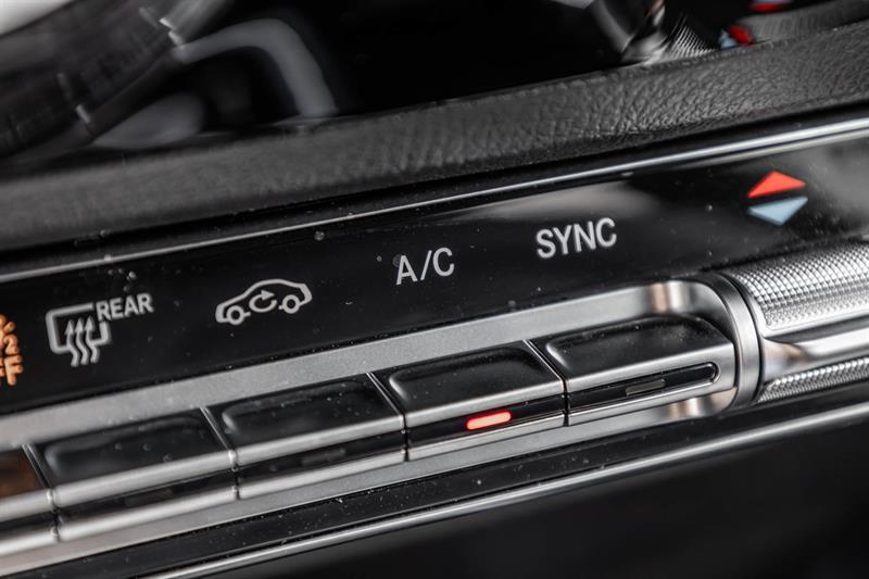 2022 Mercedes-Benz GLA - Image 32
