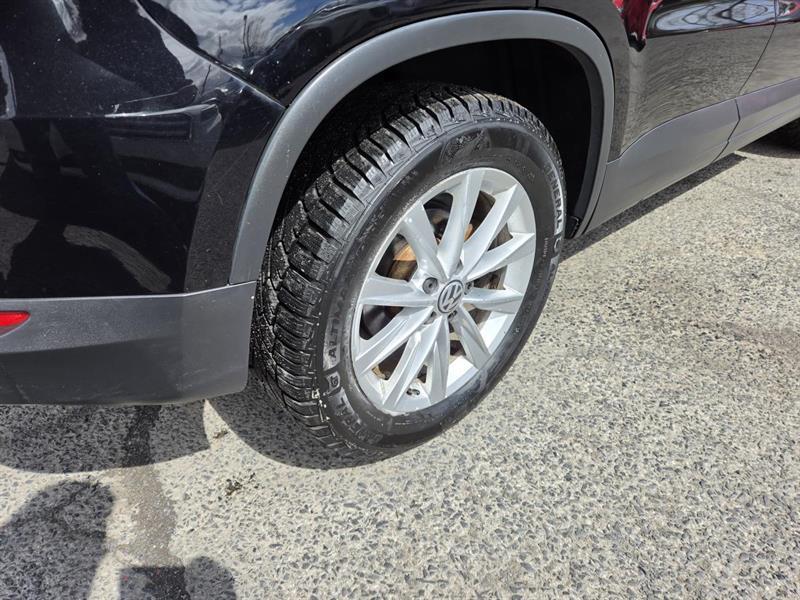 2015 Volkswagen Tiguan - Image 8