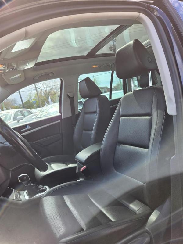 2015 Volkswagen Tiguan - Image 16