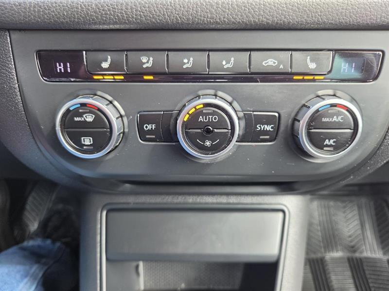 2015 Volkswagen Tiguan - Image 21