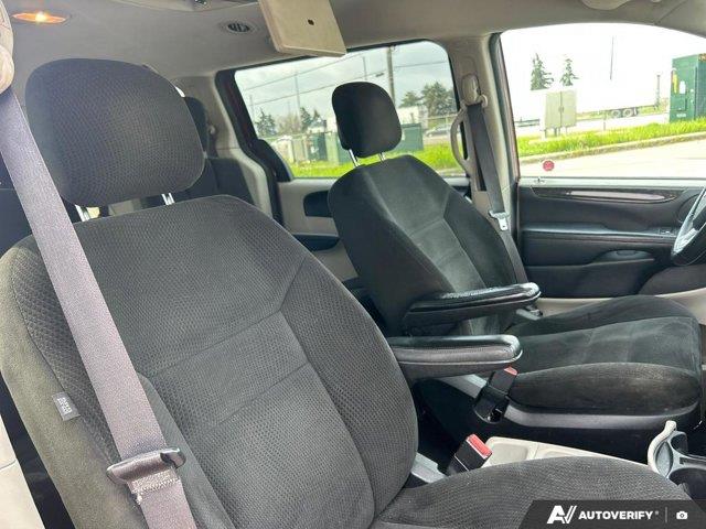 dodge Grand Caravan 2016 - 25