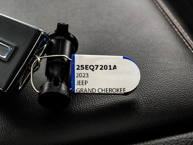jeep Grand Cherokee L 2023 - 38