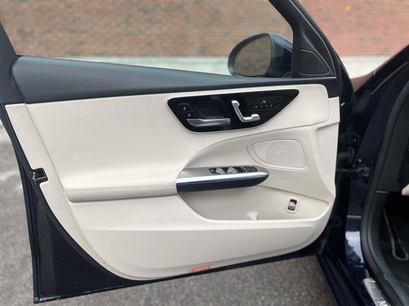 mercedes-benz C-Class 2022 - 13