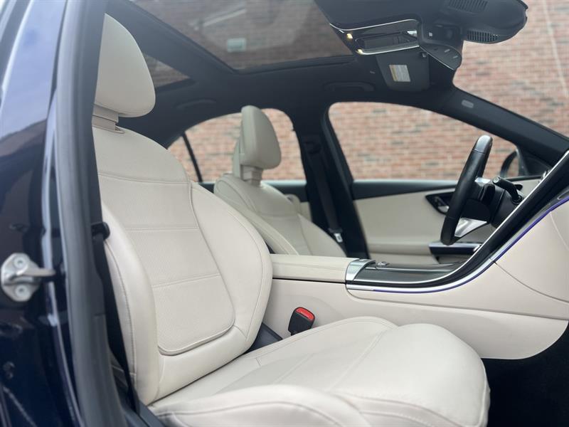 mercedes-benz C-Class 2022 - 22