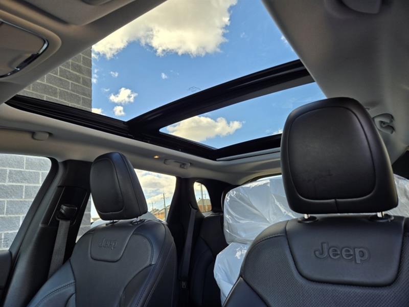 jeep Cherokee 2022 - 11