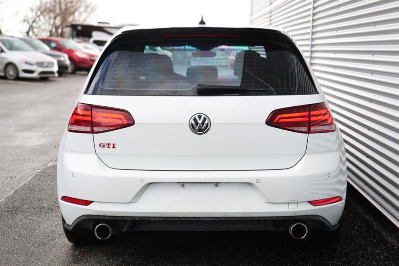 volkswagen Golf GTI 2021 - 8