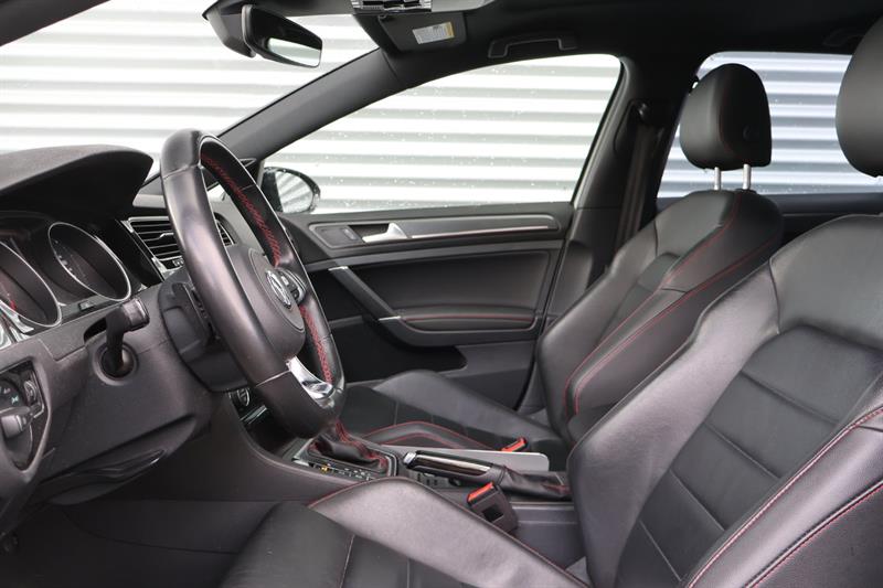 volkswagen Golf GTI 2021 - 11