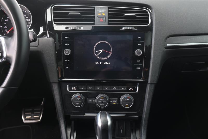 volkswagen Golf GTI 2021 - 17