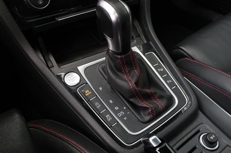 volkswagen Golf GTI 2021 - 23