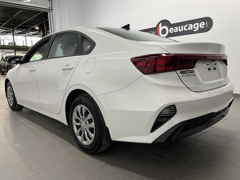 kia Forte 2022 - 3