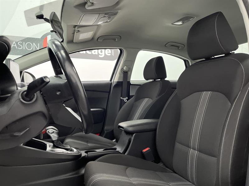 kia Forte 2022 - 8
