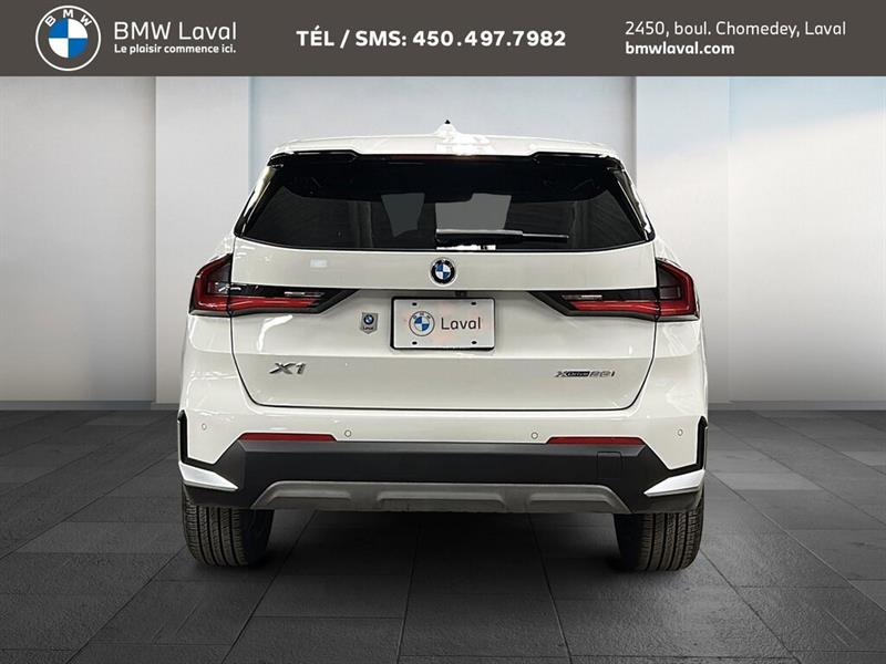 bmw X1 2023 - 8