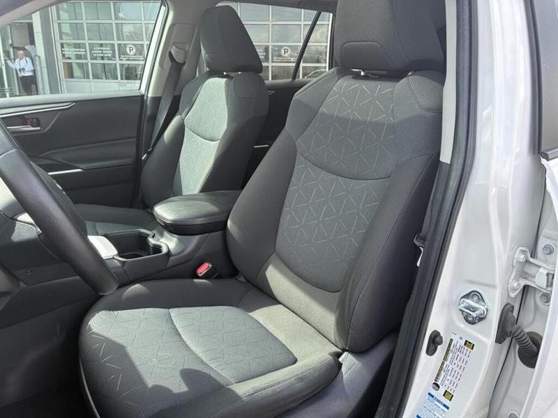 toyota RAV4 2022 - 19