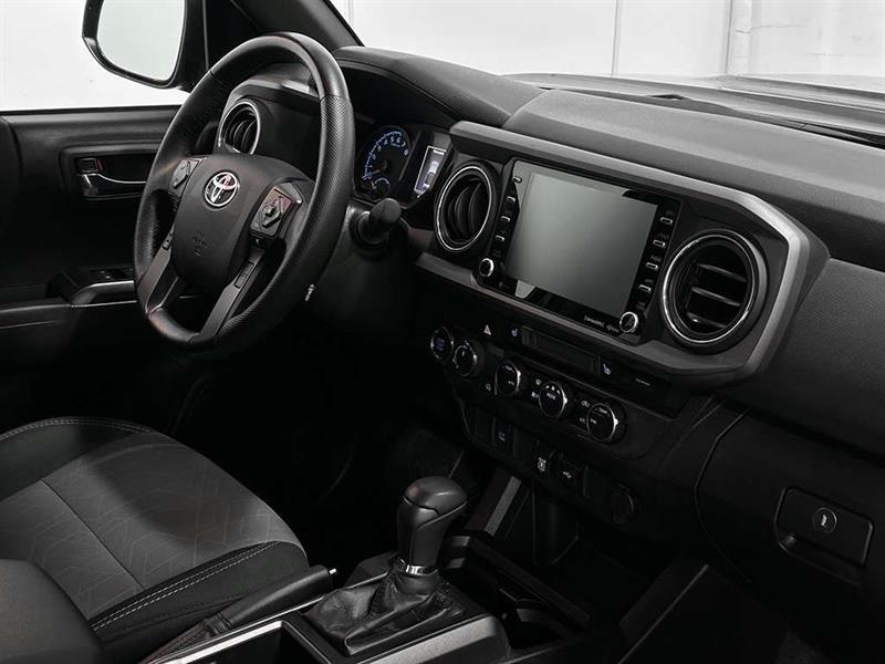 toyota Tacoma 2021 - 26