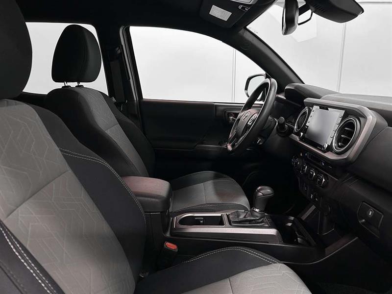 toyota Tacoma 2021 - 27