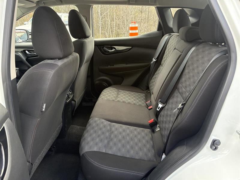 nissan Qashqai 2019 - 32