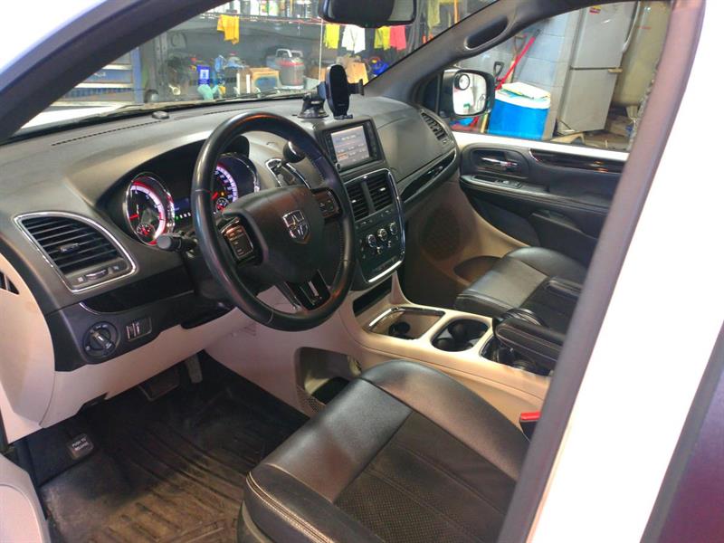 dodge Grand Caravan 2017 - 9
