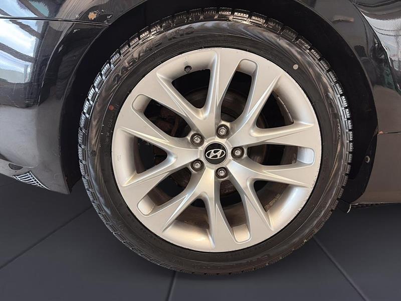 hyundai Genesis 2013 - 23