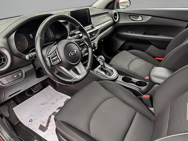kia Forte 2019 - 11